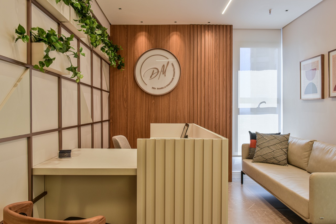 Dra Daniella Montanari Consultorio Odontologico